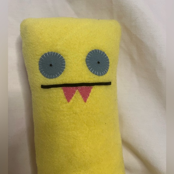 NWT FEA BEA UGLY DOLL or the YELLOW STICK vintage 2002 - Picture 3 of 6